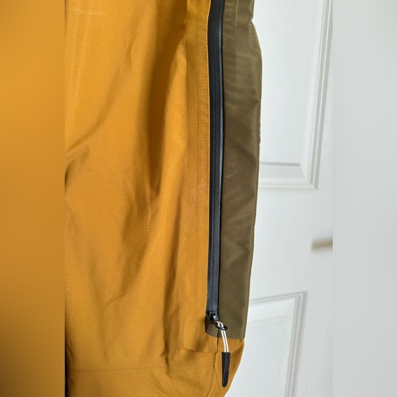 Backcountry Men’s Cardiac GORE-TEX PRO Bib Snow Ski Pant - medium - Picture 7 of 12